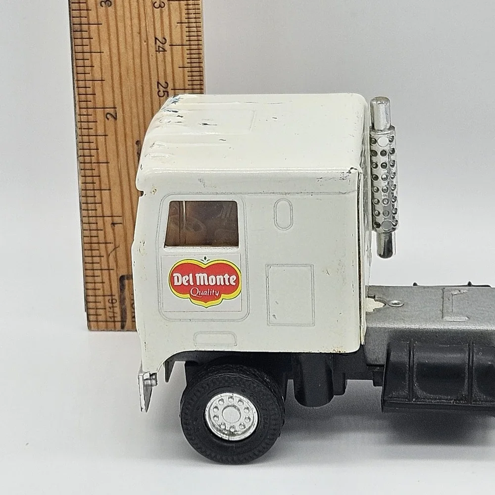 Vintage Ertl Del Monte Quality Kenworth Cabover Semi Truck Diecast Stk #200 USA